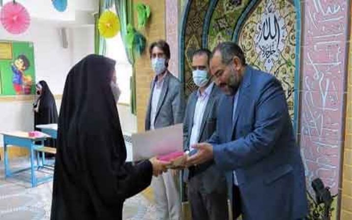 همه کارکنان یک مدرسه در قم حامی ایتام و محسنین شدند همه کارکنان یک مدرسه در قم حامی ایتام و محسنین شدند